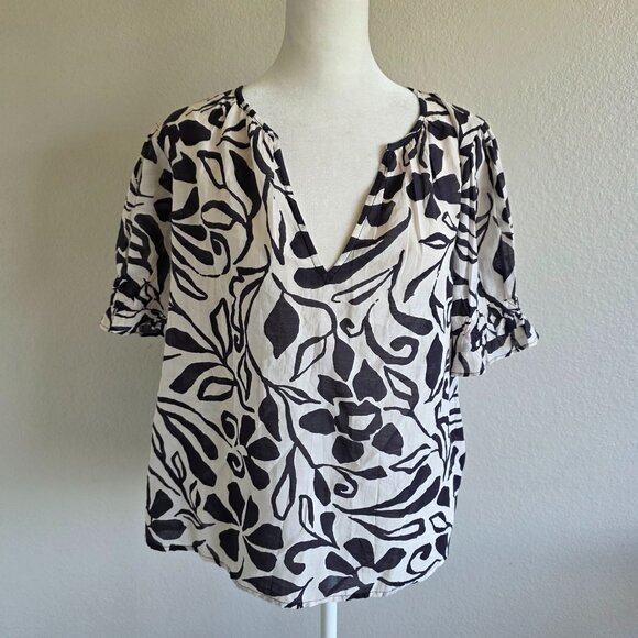 Velvet by Graham & Spencer Leslie Top Blouse Lightweight Short Sleeve Size S - Picture 1 of 7